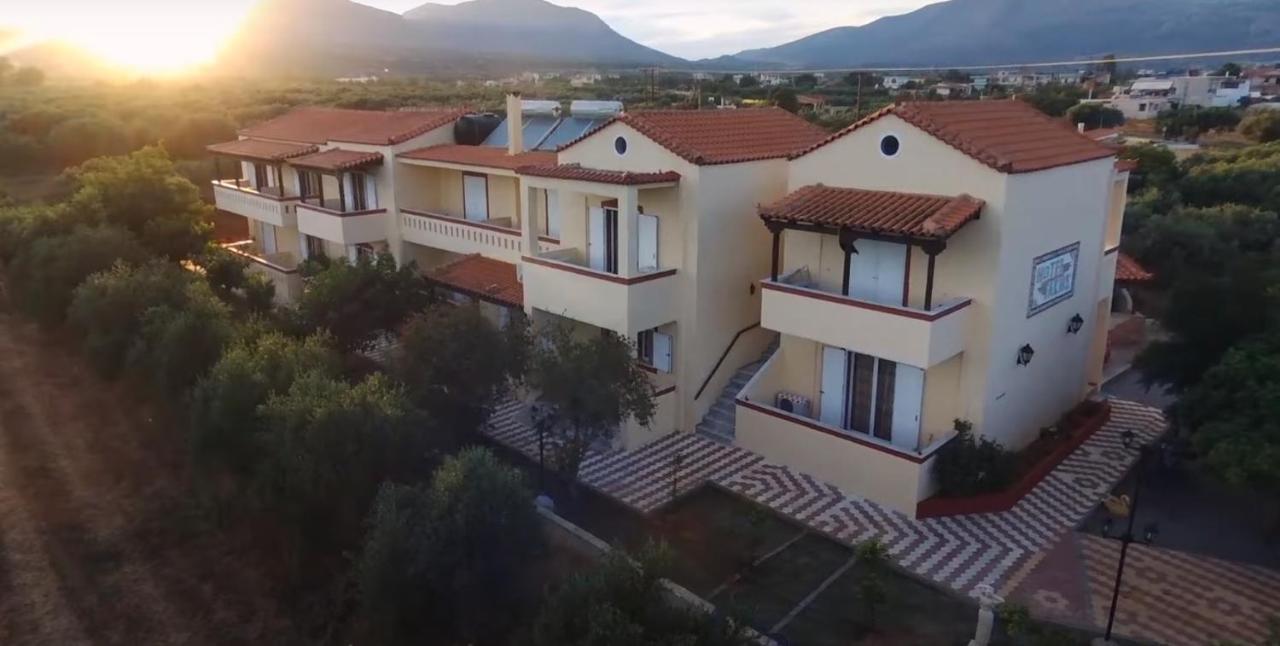 Hotel Takis Agios Georgios  Kültér fotó